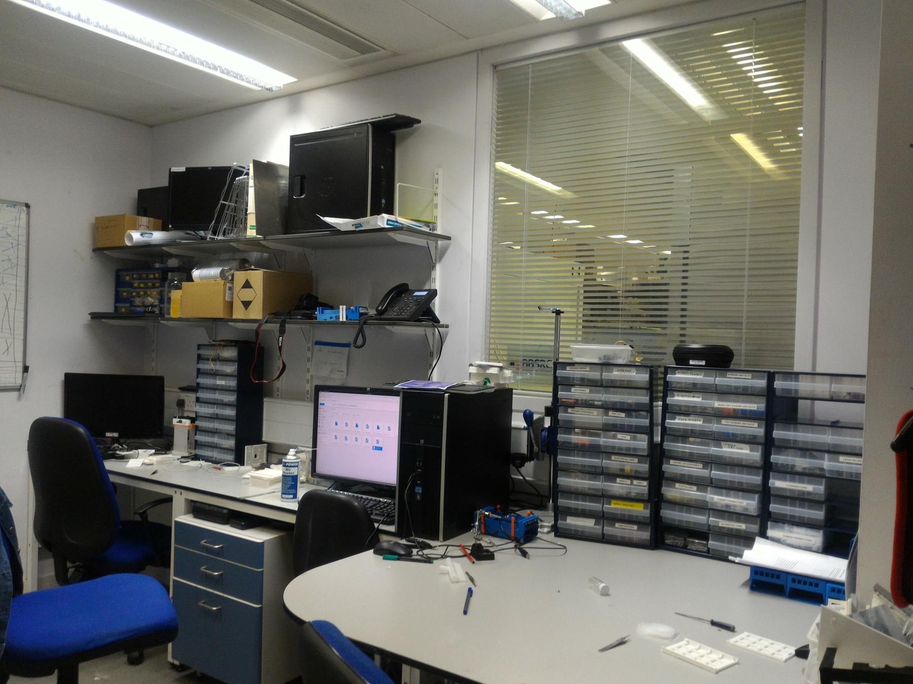 Another view of the hackspace (in unusual pristine and not messy conditions)
